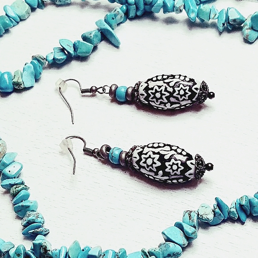 3/$25 🌸💖🌸HANDMADE AFRICAN TRADE BEAD EARRINGS🌸💖🌸